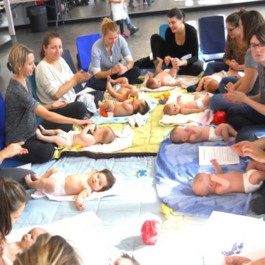 Carrefour des Petits Soleils - atelier de massage bébé